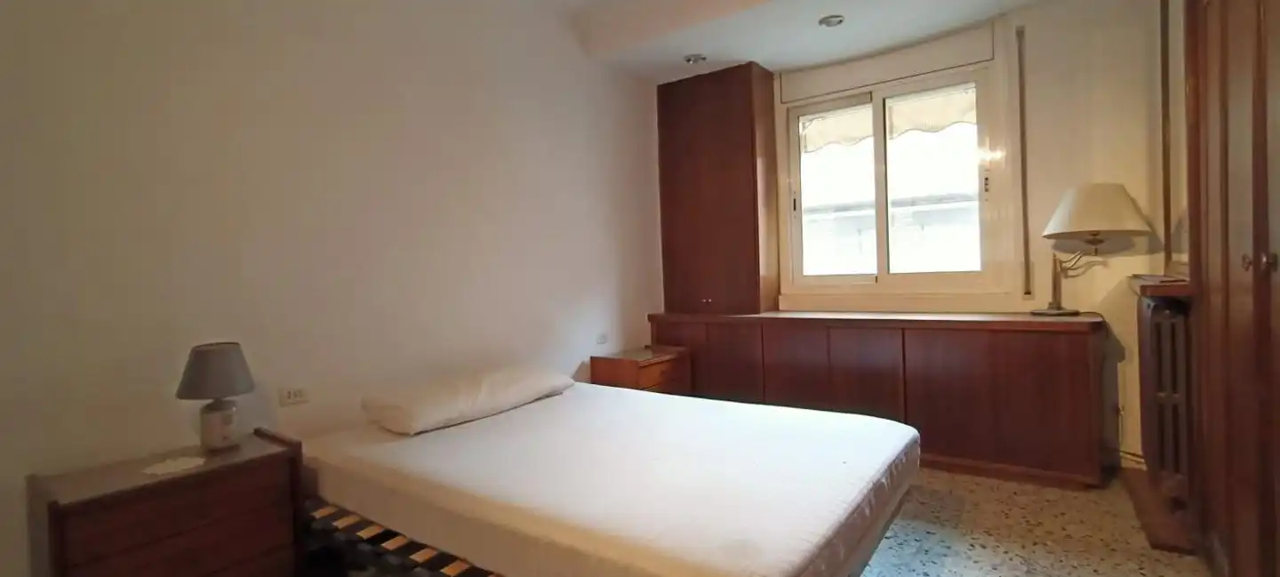Habitación de Piso de alquiler en Terrassa con Amueblado
