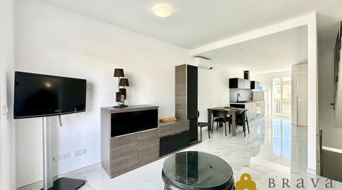 Foto 5 de Casa adosada en venda a Carrer Port Petit, Carmençó, Empuriabrava