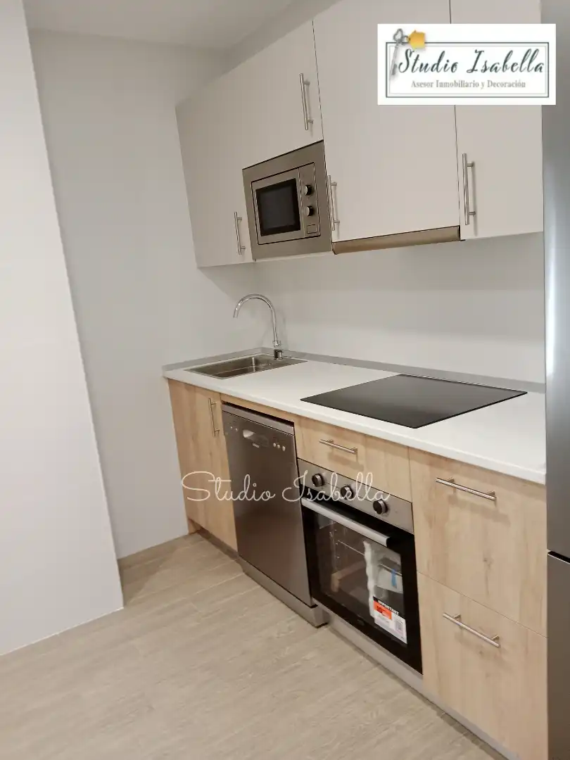 Habitación en Calle Ferrocarril, Santa Bárbara