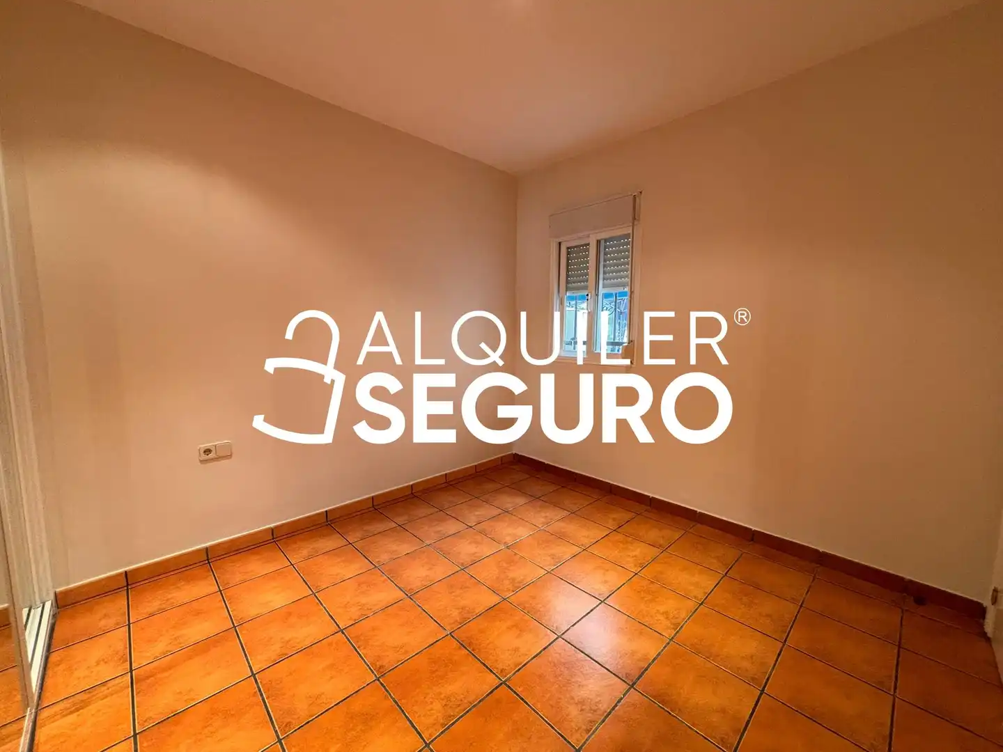 Bedroom of Flat for rent in Madrid  with Air Conditioner and Heating