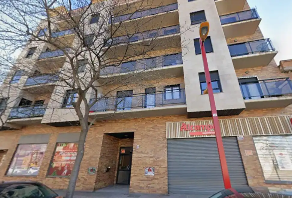 Einzelparkplatz zum Verkauf in Avenida de Logroño