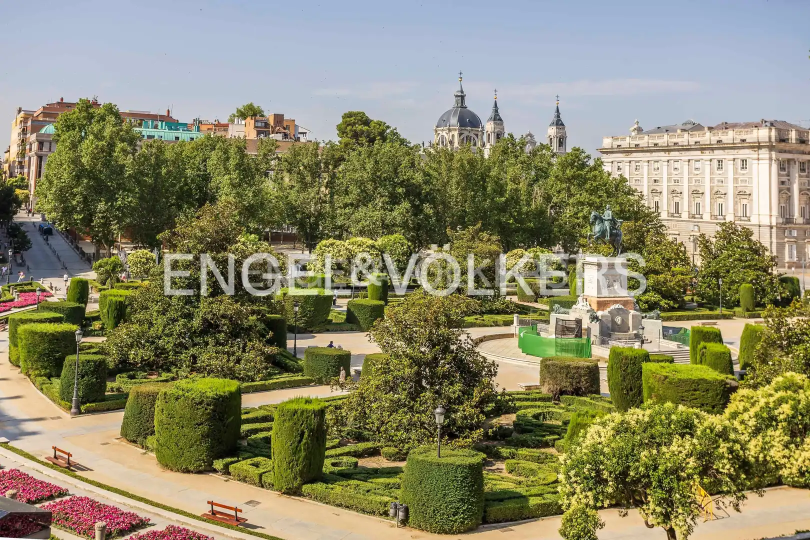 Jardí de Planta baixa de lloguer en Madrid amb Aire condicionat, Calefacció i Jardí privat