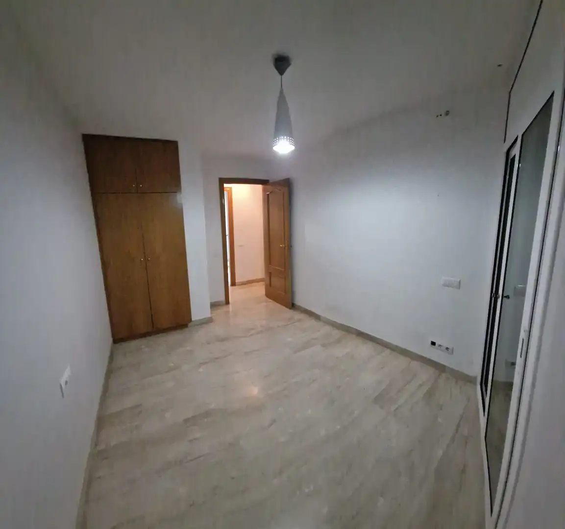 Maisonette zur Miete in Carrer de Milà i Fontanals, Mercat