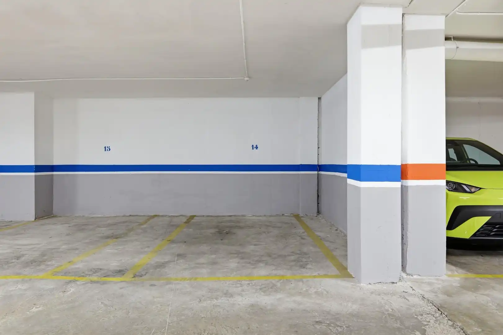 Parking de Ático en venta en Catarroja con Aire acondicionado, Calefacción y Terraza