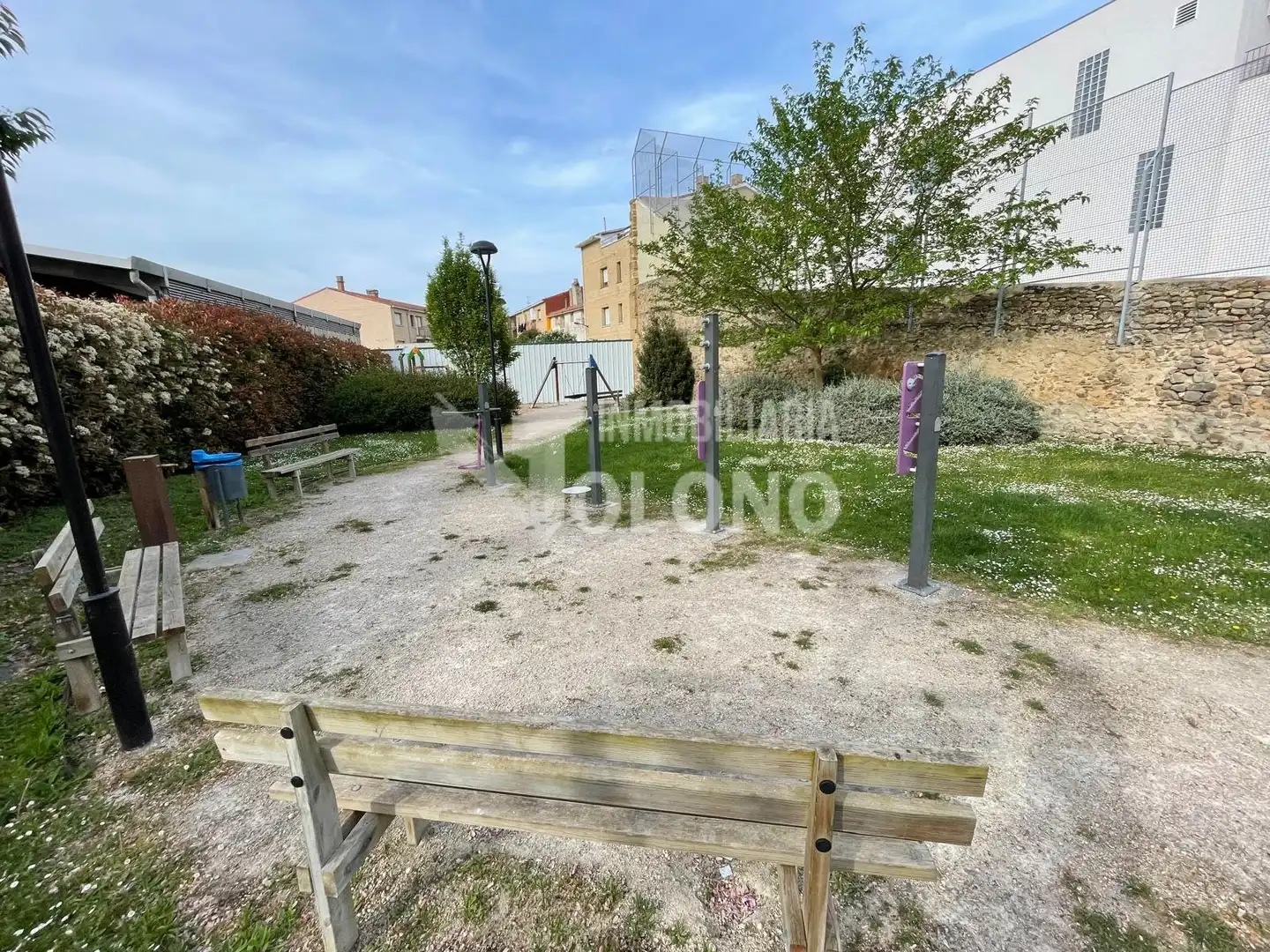 Edificio en venta en Castañares de Rioja