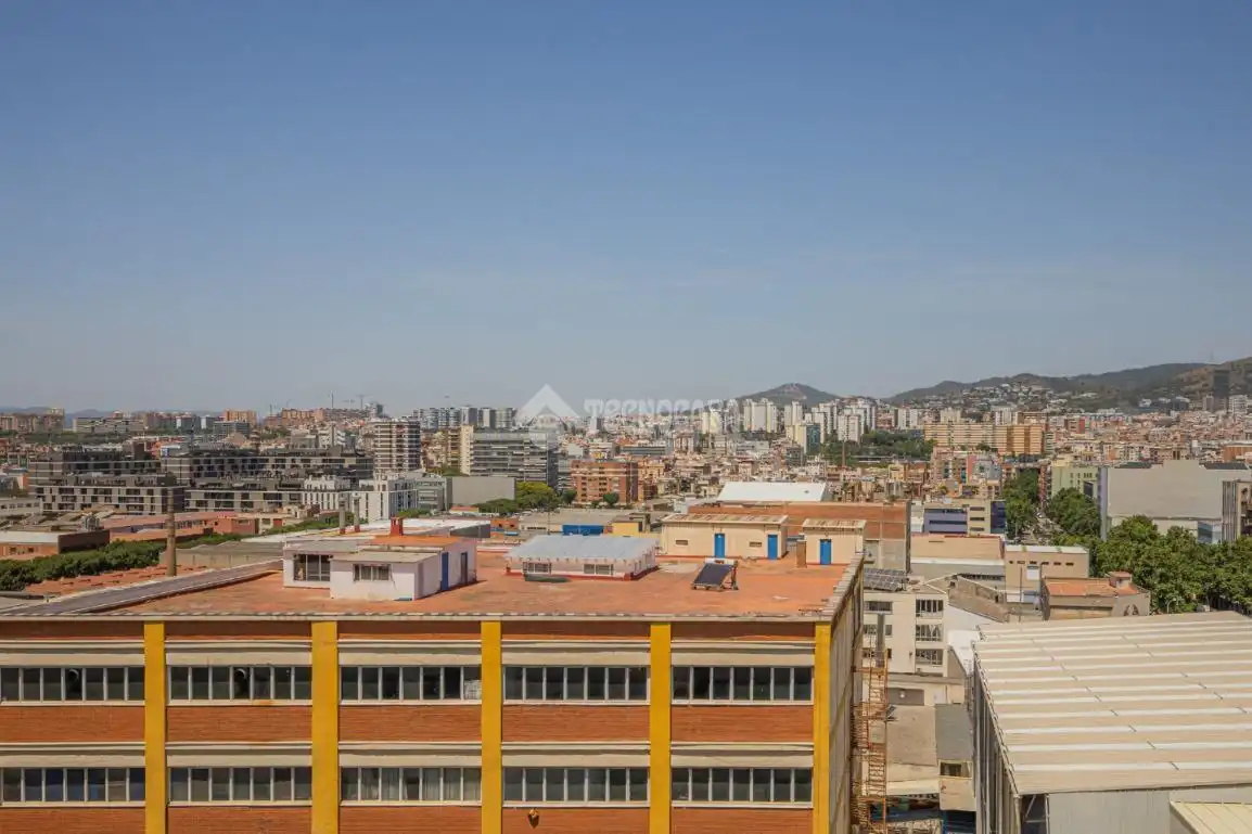 Pis en venda en L'Hospitalet de Llobregat amb Balcó