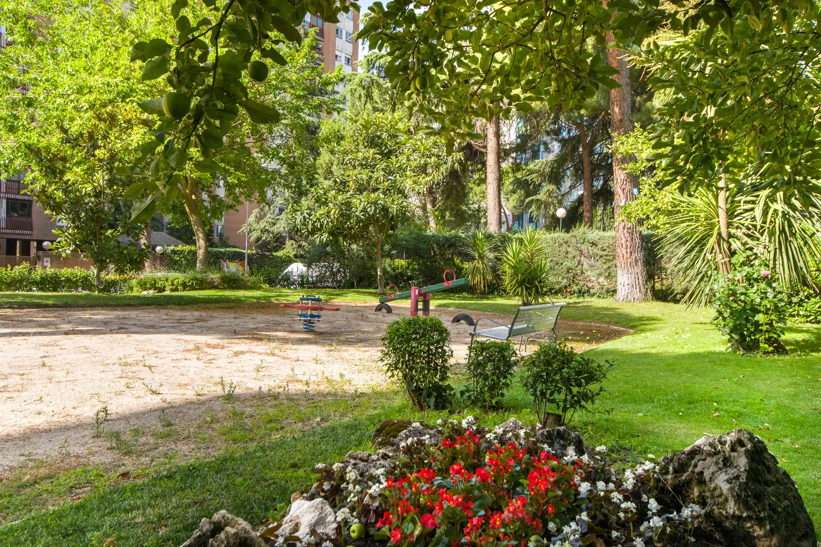 Garden of Attic for sale in Madrid  with Air Conditioner, Heating and Terrace