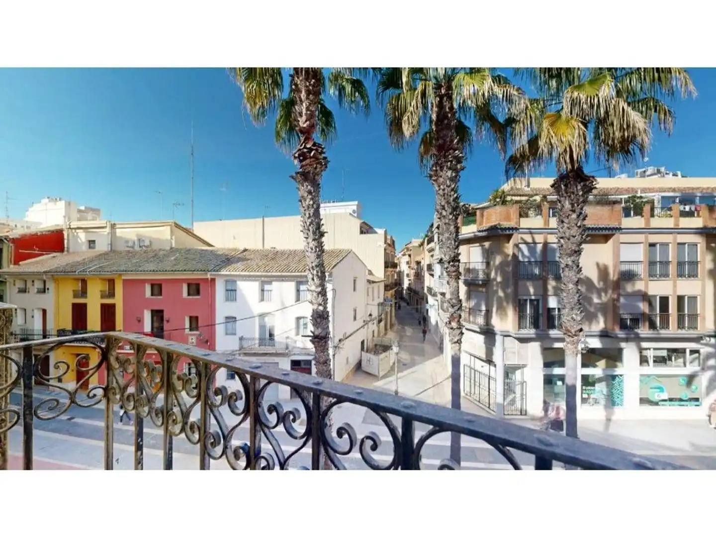 Vista exterior de Piso en venta en Algemesí con Terraza, Amueblado y Balcón