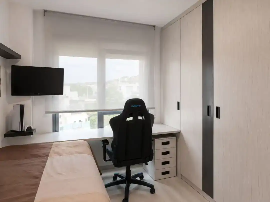 Bedroom of Flat for sale in Santander  with Swimming Pool and Balcony