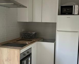 Cuina de Estudi de lloguer en Salamanca Capital amb Calefacció i Balcó