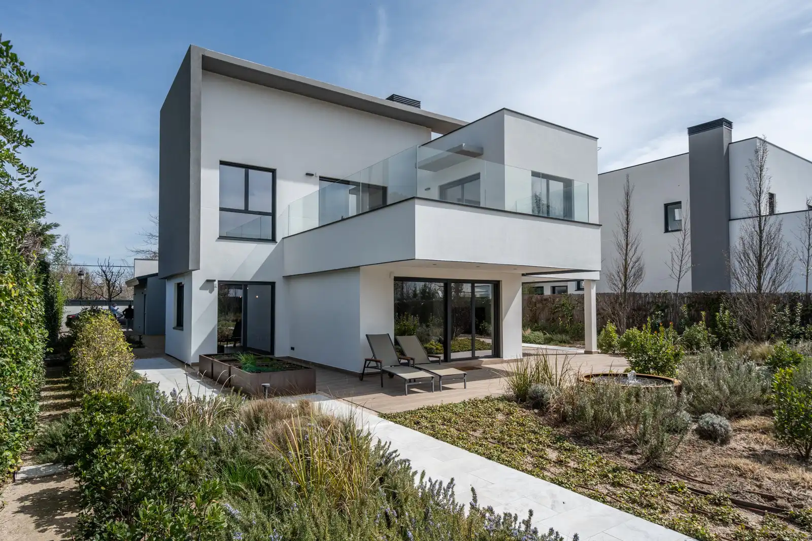 Exterior view of Houses for sale in Villanueva de la Cañada  with Air Conditioner, Heating and Private garden