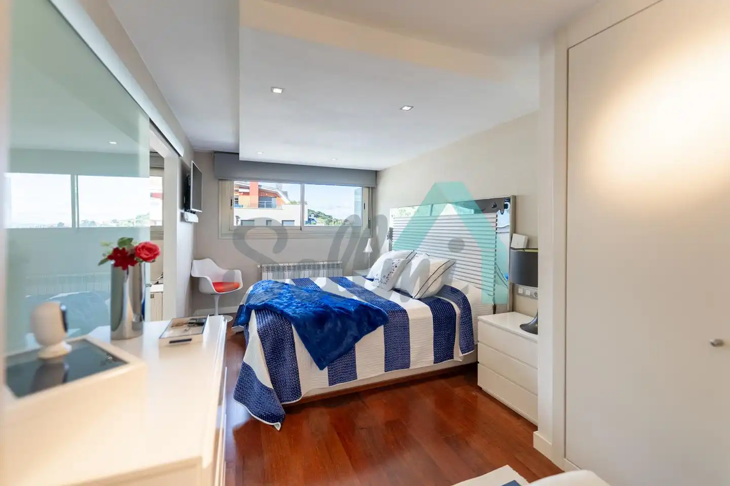 Schlafzimmer von Maisonette zum Verkauf in Oviedo  mit Heizung, Terrasse und Abstellraum