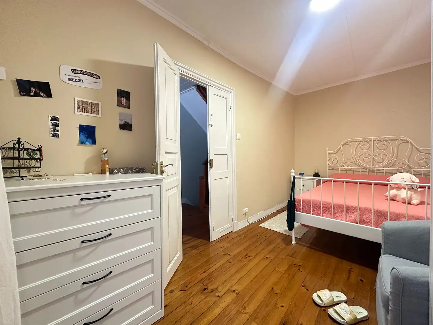 Habitación de Casa o chalet en venta en Santiago de Compostela  con Calefacción, Terraza y Amueblado