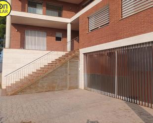 Vista exterior de Casa o xalet en venda en Viladecans amb Jardí privat, Terrassa i Traster