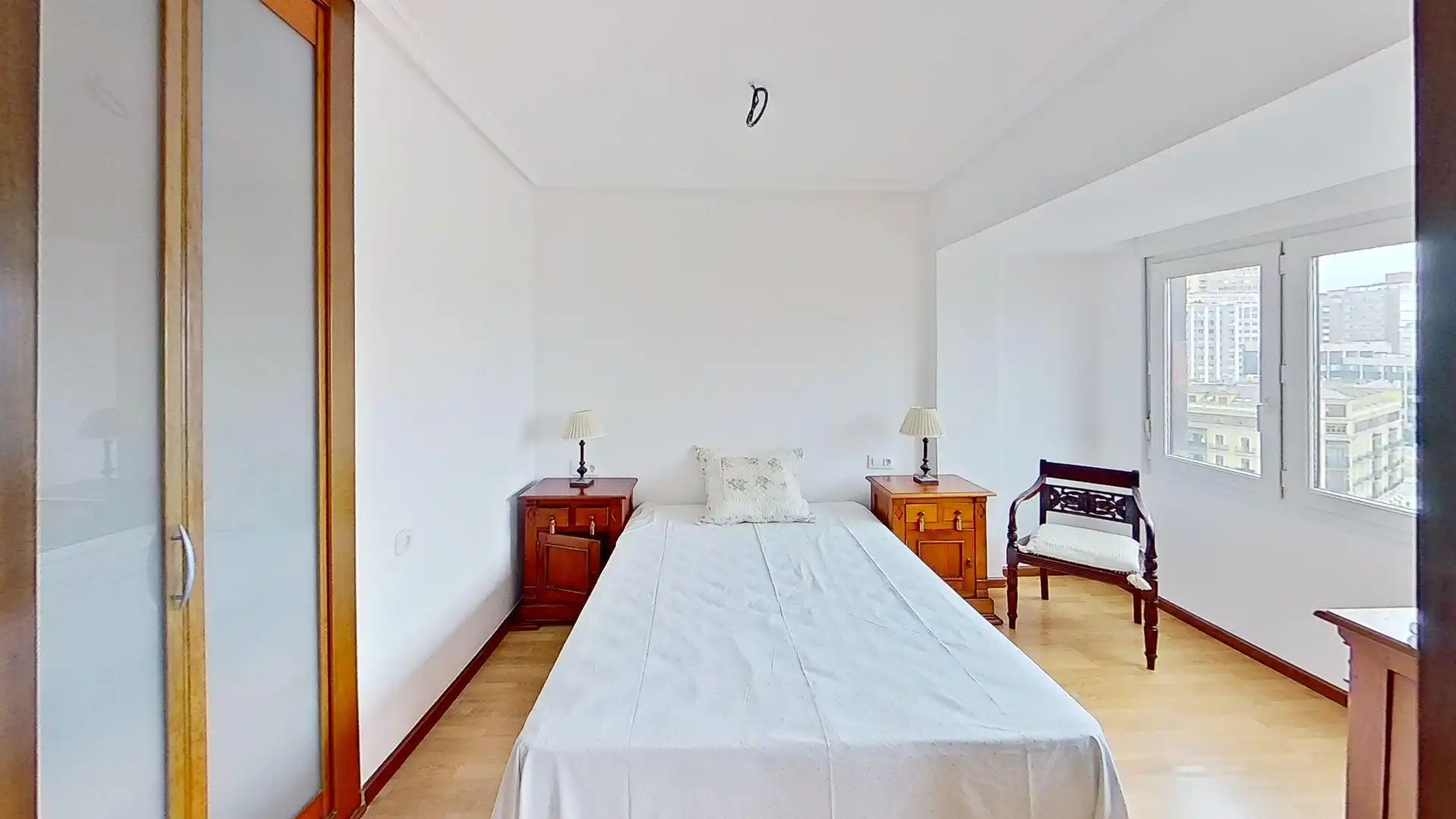 Bedroom of Flat for sale in Gijón 