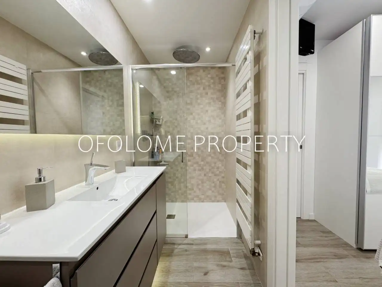 Baño de Edificio en venta en Sabadell