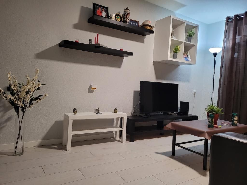 Flat to rent in Calle Fernán González, 7, Reyes Católicos