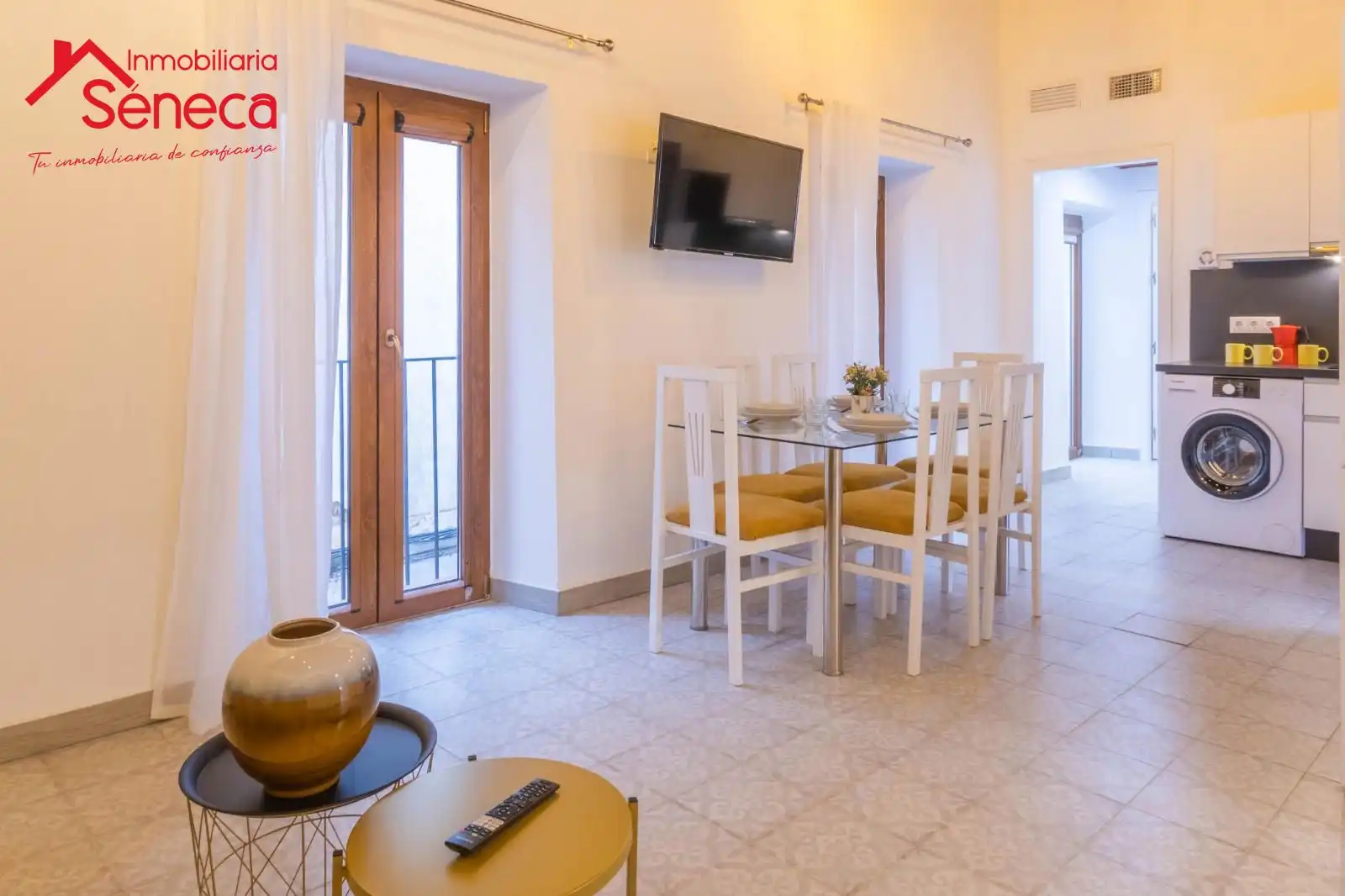 Comedor de Piso en venta en Córdoba con Aire acondicionado, Terraza y Amueblado