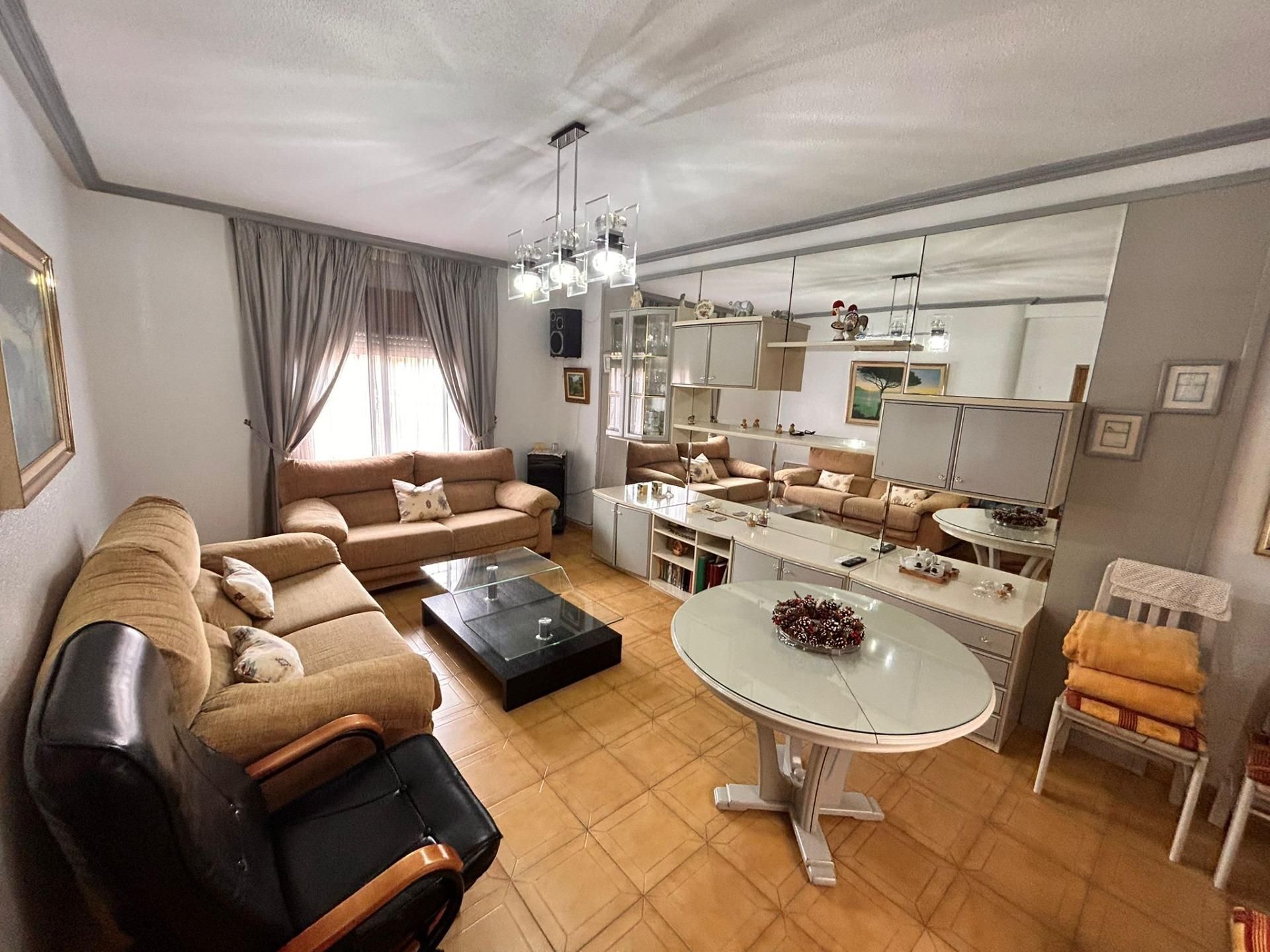 Sala d'estar de Casa o xalet en venda en Roquetas de Mar