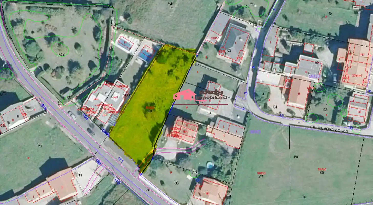 Residencial en venta en Oleiros