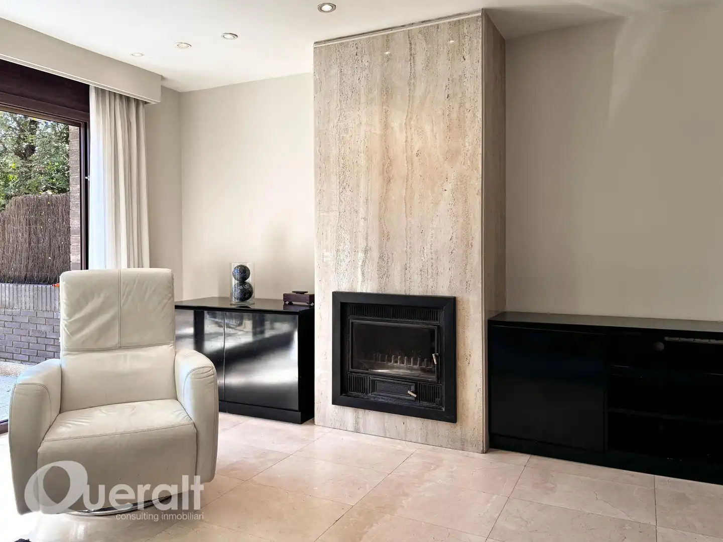 Sala de estar de Casa adosada de alquiler en Lleida con Calefacción y Jardín privado