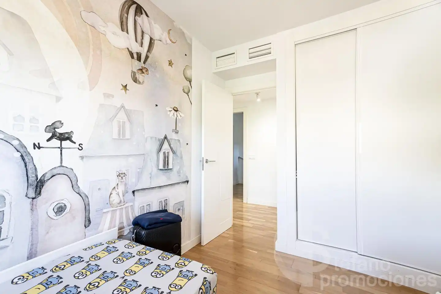 Dormitori de Casa adosada en venda en Málaga amb Aire condicionat, Jardí privat i Terrassa