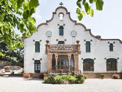 Vista exterior de Finca rústica en venda en Castellar del Vallès amb Calefacció, Jardí privat i Traster