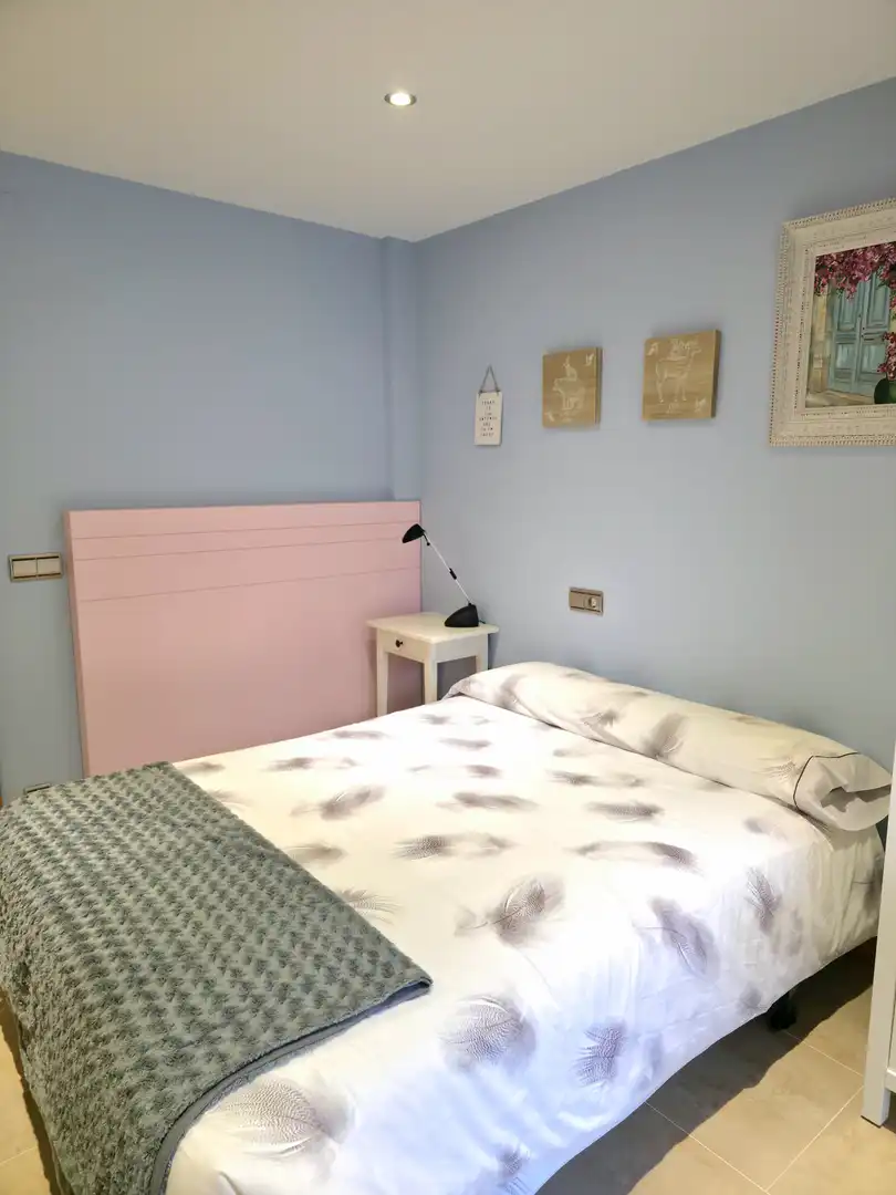 Dormitori de Casa o xalet en venda en Aguilar de Campoo amb Calefacció, Jardí privat i Moblat