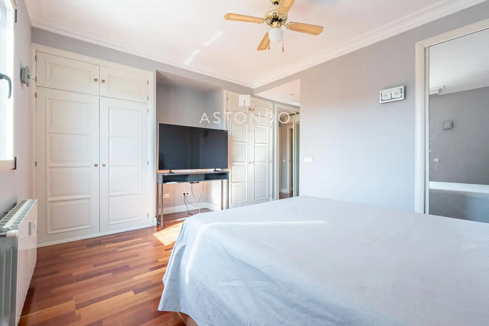 Bedroom of Flat for rent in Madrid  with Air Conditioner, Heating and Swimming Pool