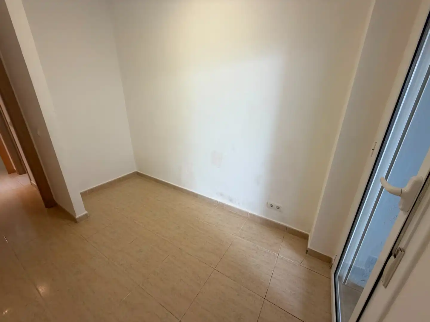 Habitación de Piso en venta en L'Hospitalet de Llobregat con Aire acondicionado y Horno