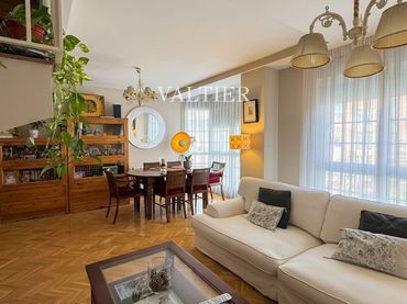 Duplex con piscina in vendita a Catalina Suarez