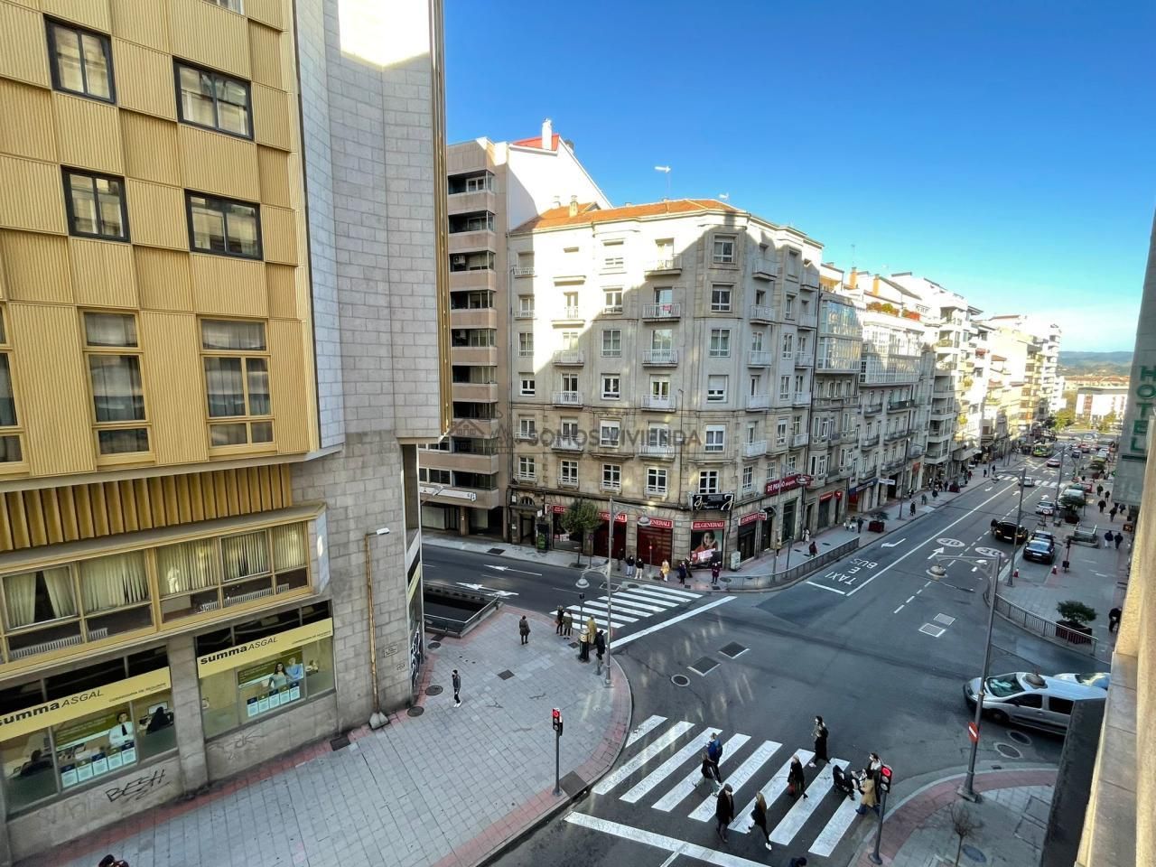 Vista exterior de Pis en venda en Ourense Capital  amb Calefacció, Terrassa i Traster