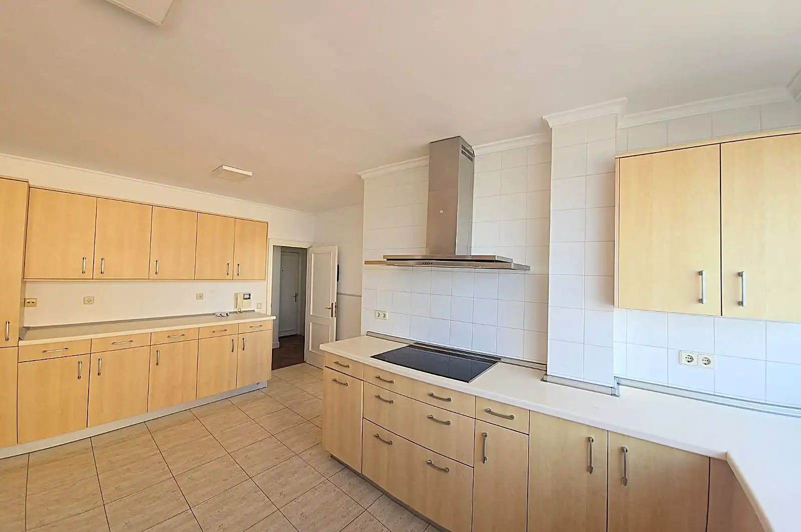 Cocina de Piso de alquiler en Las Palmas de Gran Canaria con Parquet, Horno y Lavadora
