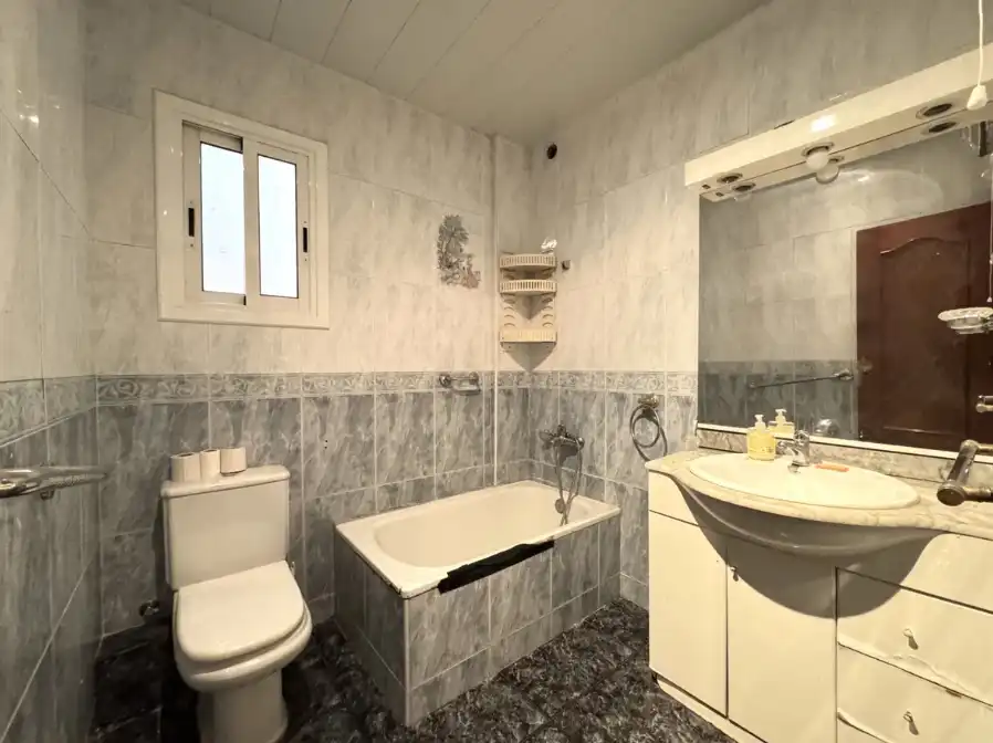 Baño de Piso en venta en Barcelona con Balcón