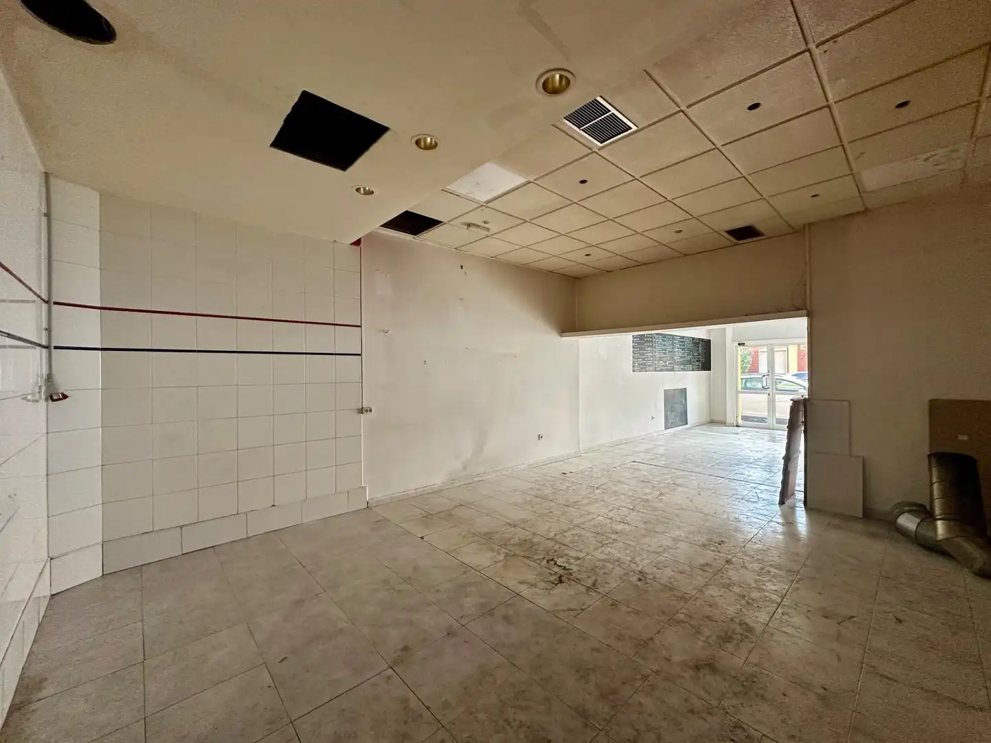 Local comercial en alquiler en Cuatro Vientos, imagen 3