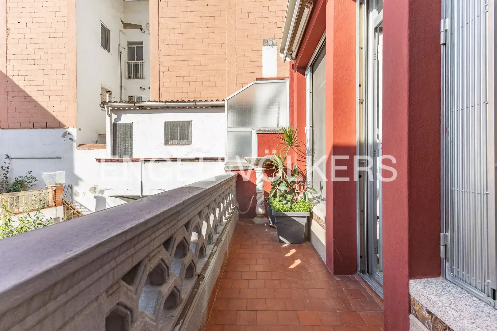 Vista exterior de Casa o chalet de alquiler en Sabadell con Calefacción