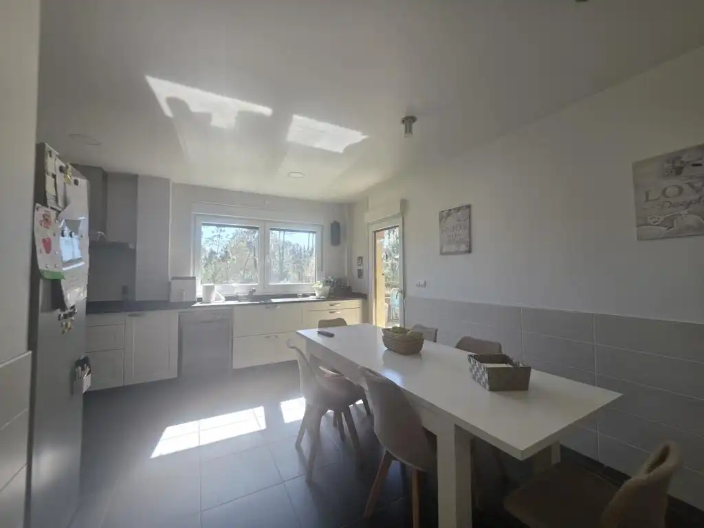 Cocina de Casa o chalet en venta en Boiro con Calefacción, Jardín privado y Parquet