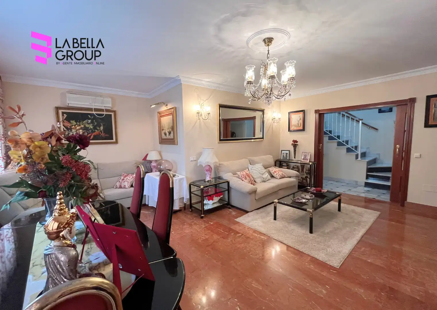 Sala d'estar de Casa o xalet en venda en Alhaurín de la Torre amb Aire condicionat, Jardí privat i Terrassa