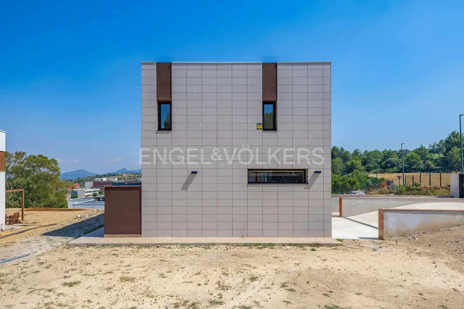 Exterior view of Houses for rent in Sant Esteve Sesrovires  with Air Conditioner, Heating and Private garden