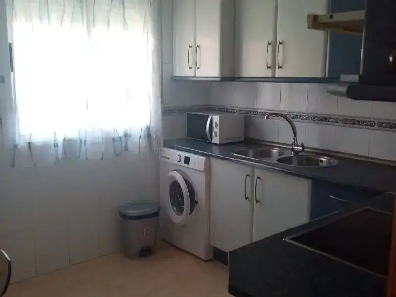 Cocina de Planta baja en venta en Ciudad Rodrigo con Calefacción, Amueblado y Horno