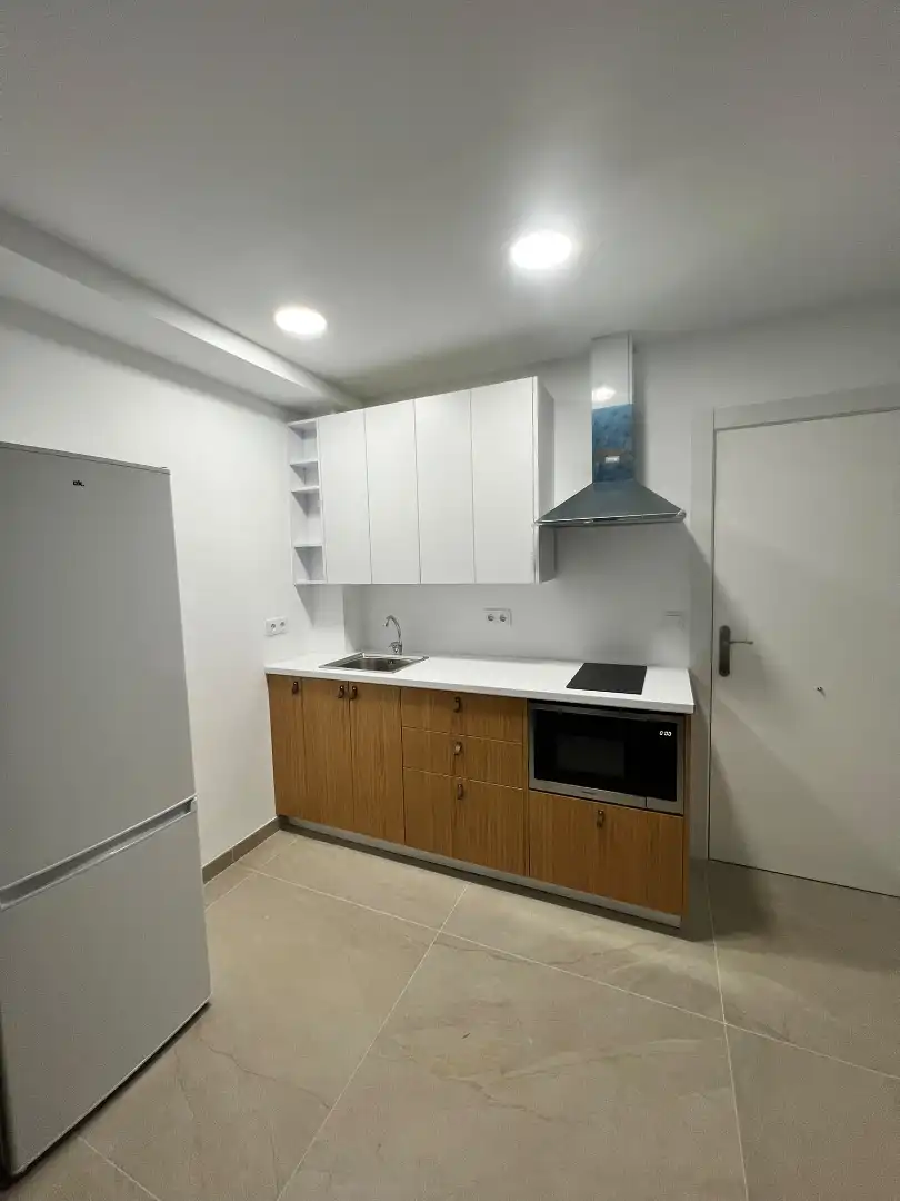 Apartment with lift to rent in Calle Nuestra Señora de los Remedios, imagen 2