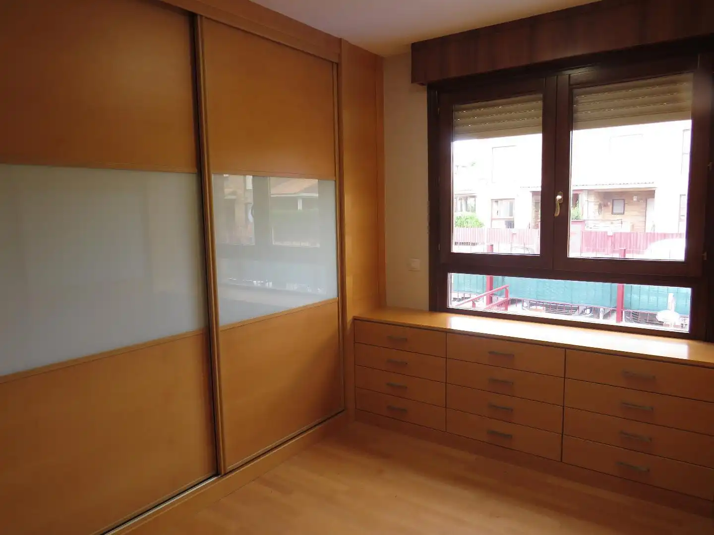 Bedroom of Detached homes for sale in Zaragoza  with Terrace, Storage room and Swimming Pool