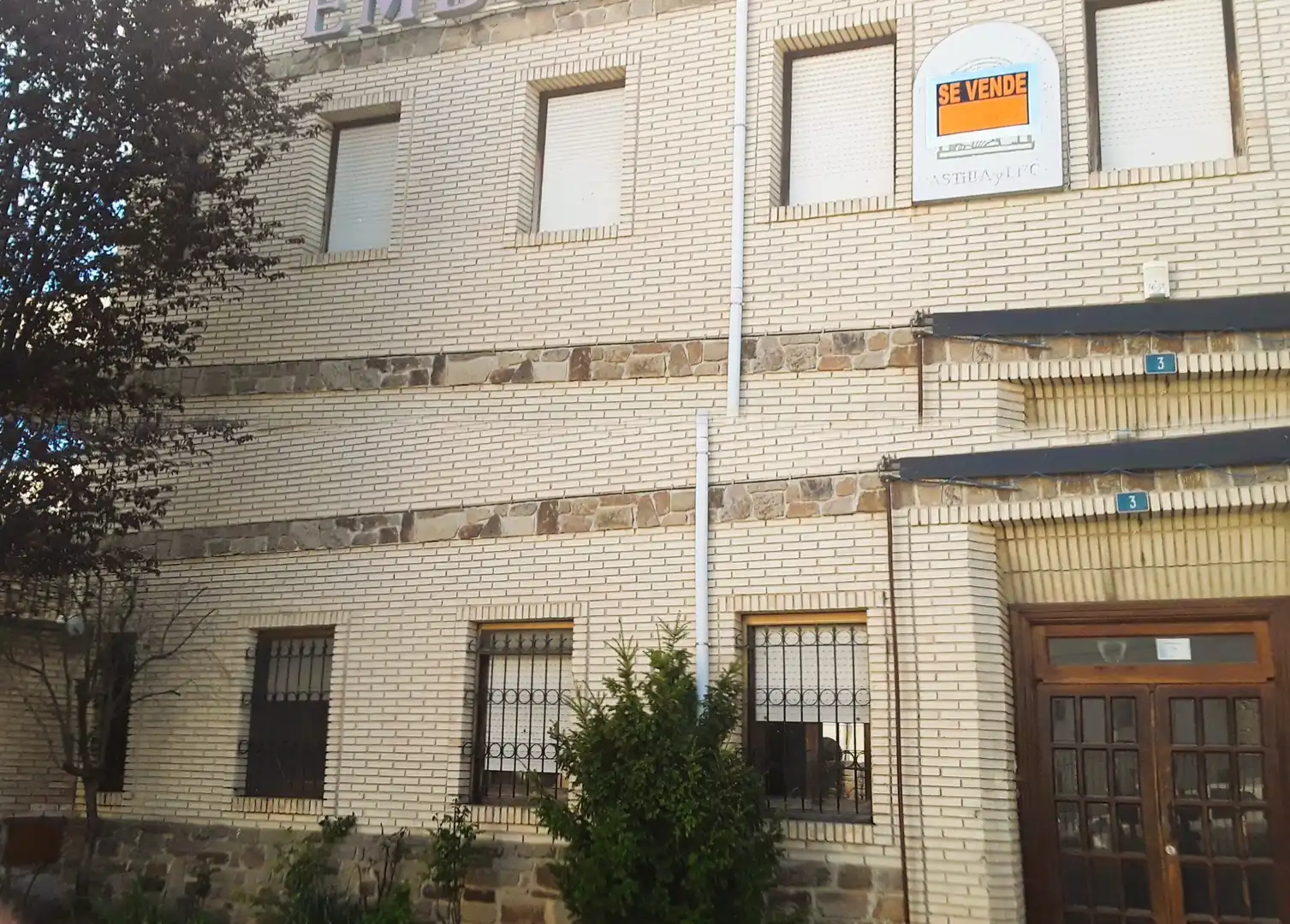 Vista exterior de Nave industrial en venta en San Pedro Manrique con Calefacción