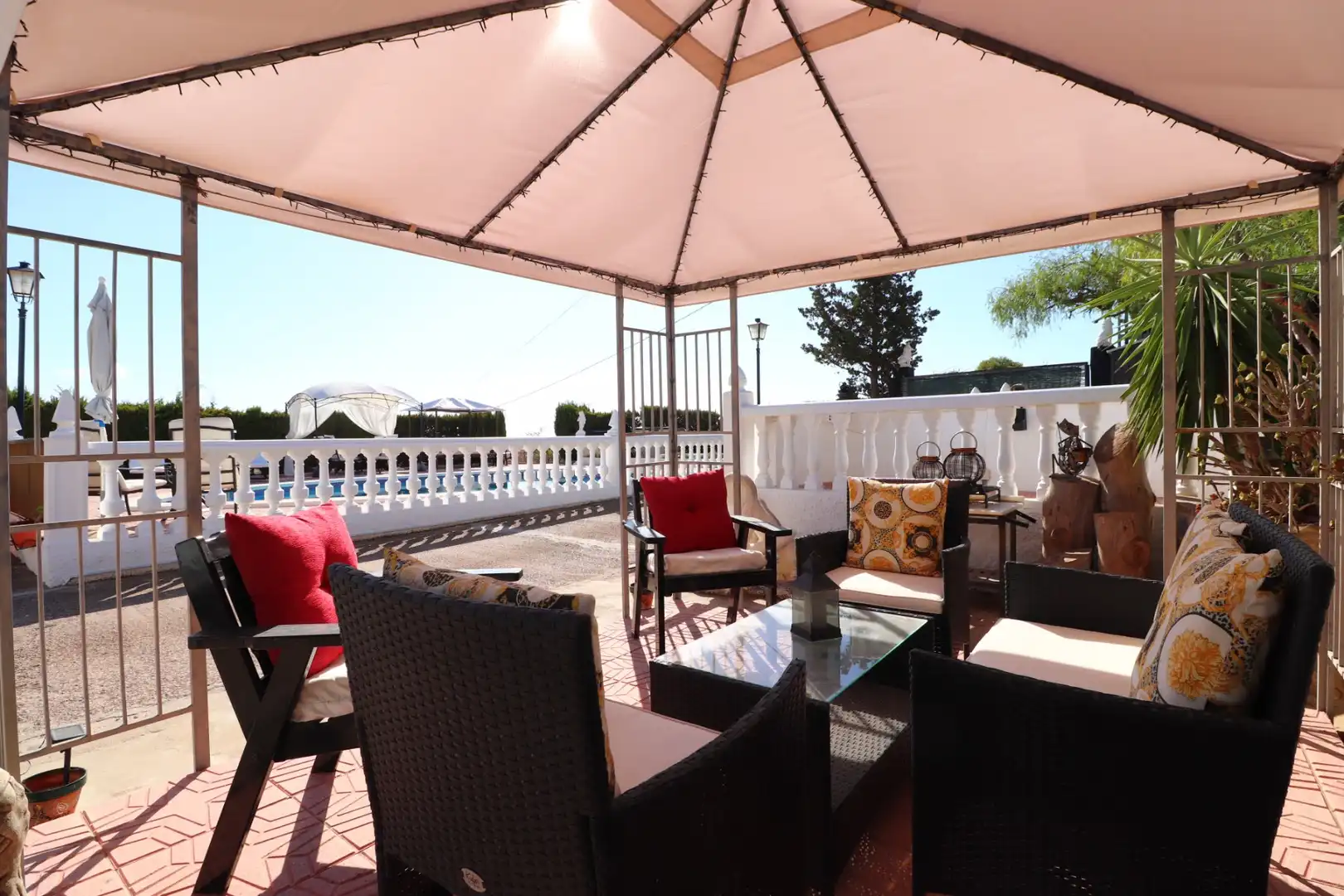 Casa rústica con piscina en venta en Crevillent, imagen 4