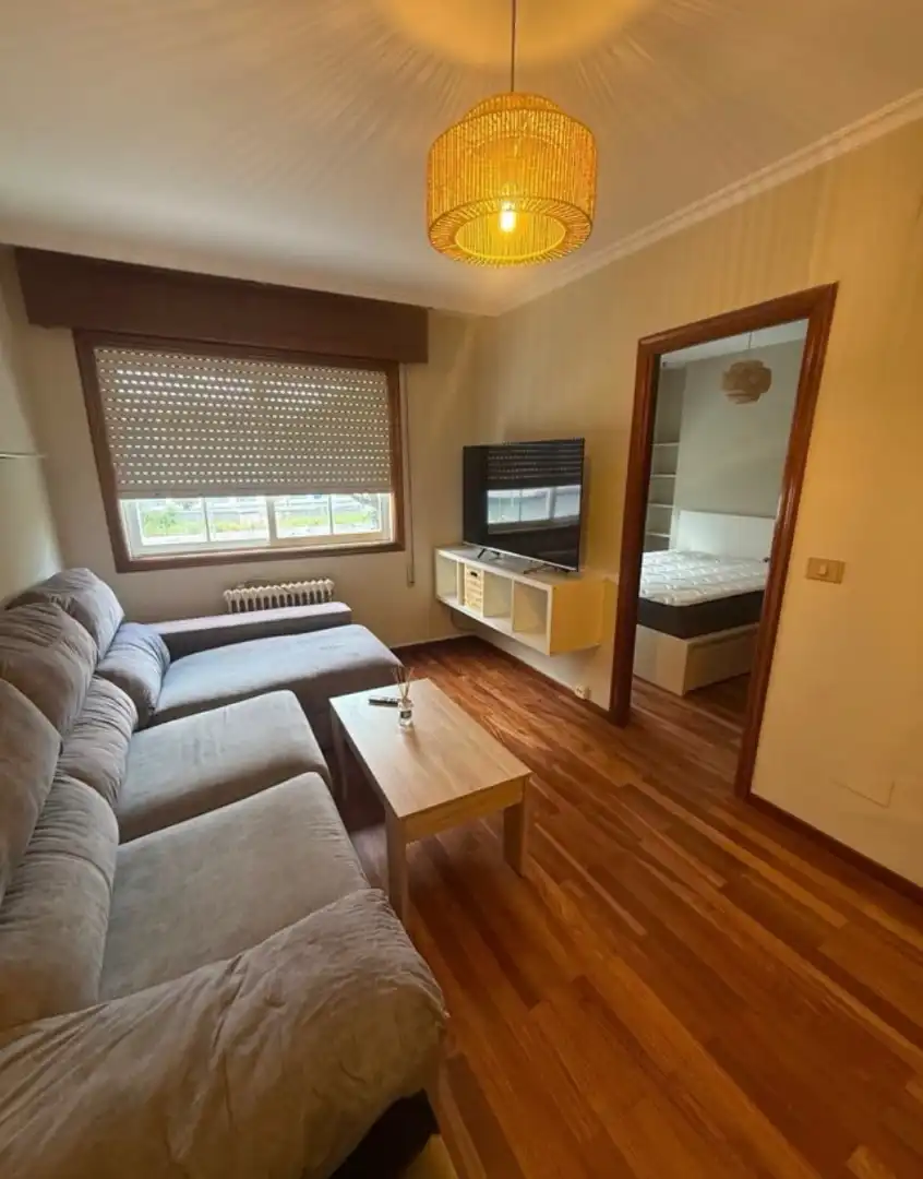 Wohnzimmer von Wohnung zur Miete in Pontevedra Capital  mit Abstellraum und Möbliert