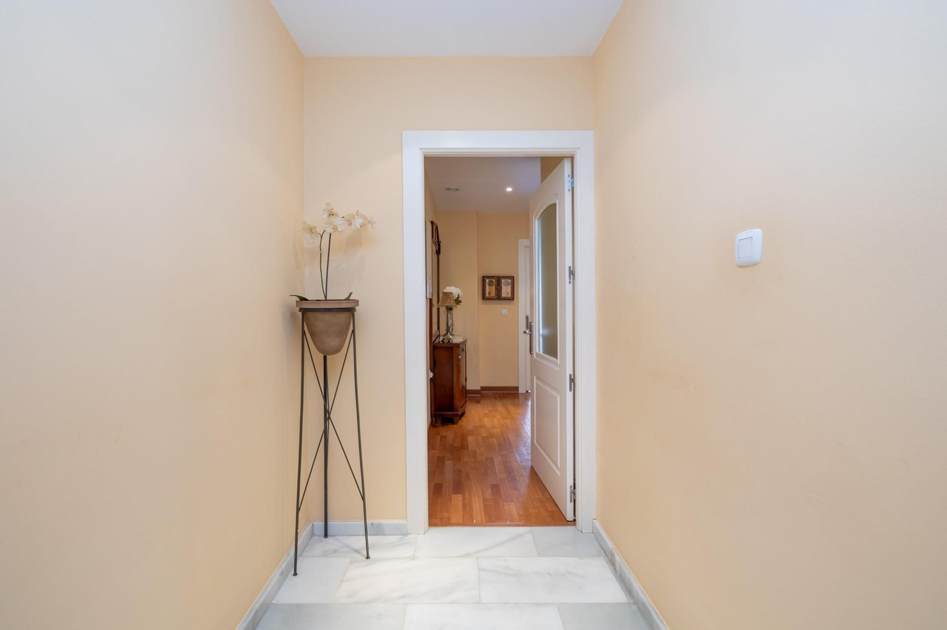 Single-family semi-detached for sale in Loja  with Air Conditioner, Heating and Parquet flooring