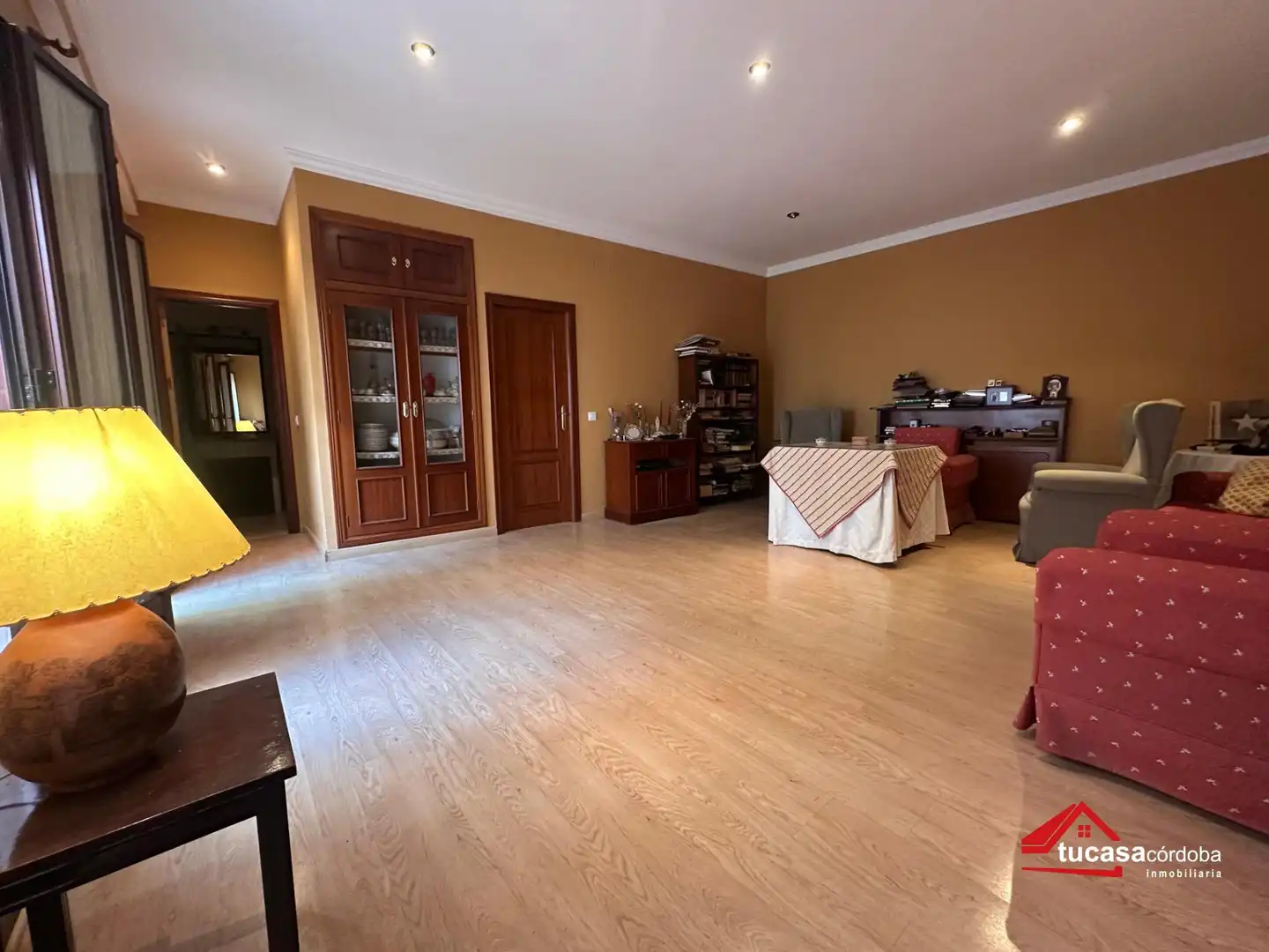 Sala de estar de Planta baja en venta en Córdoba con Parquet y Terraza