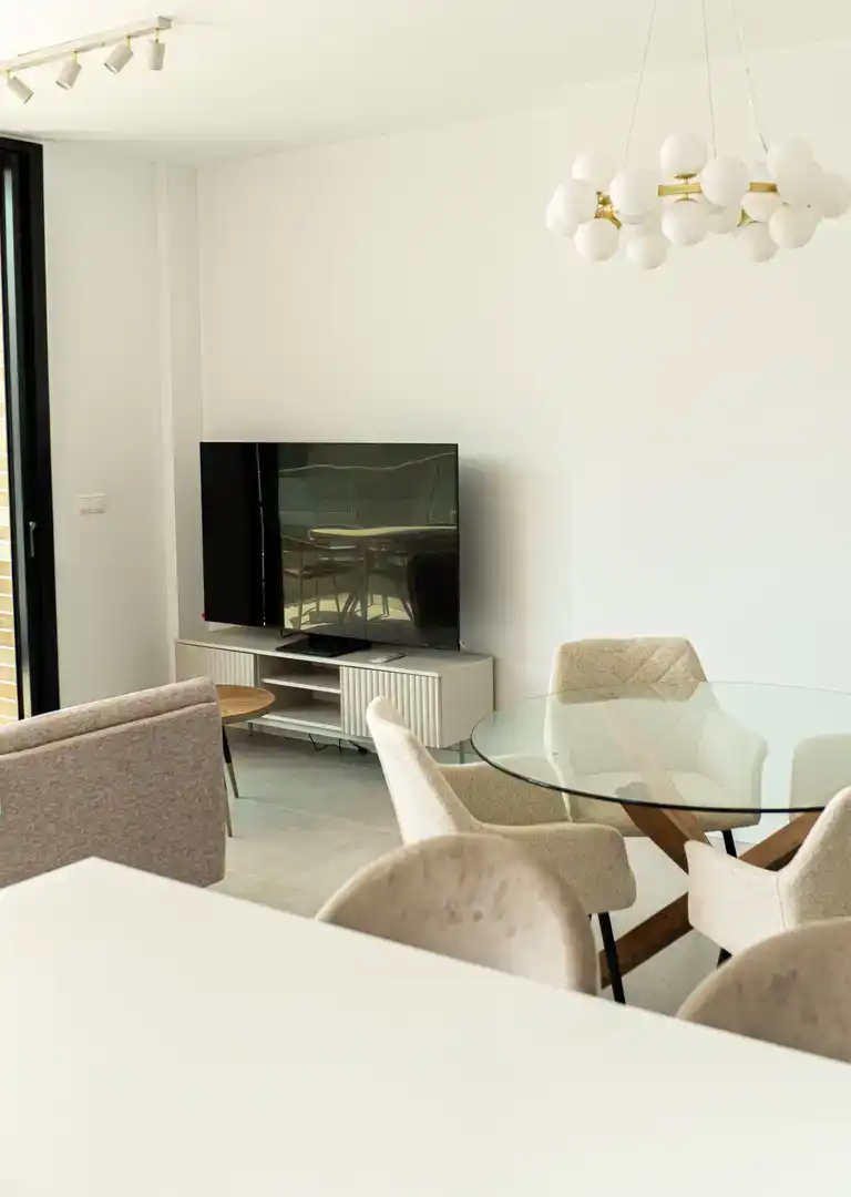 Living room of Flat for sale in Estepona  with Air Conditioner, Terrace and Swimming Pool