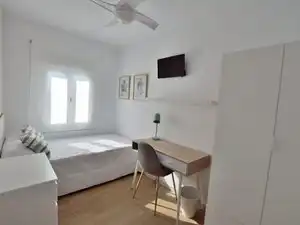 Habitación de Piso de alquiler en Ronda con Aire acondicionado, Calefacción y Amueblado