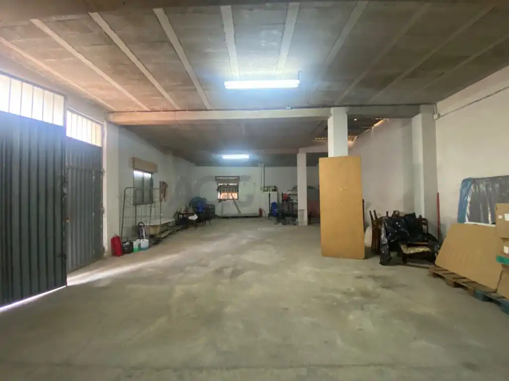 Nave industrial in vendita a Carrer del Sa!vador, imagen 3